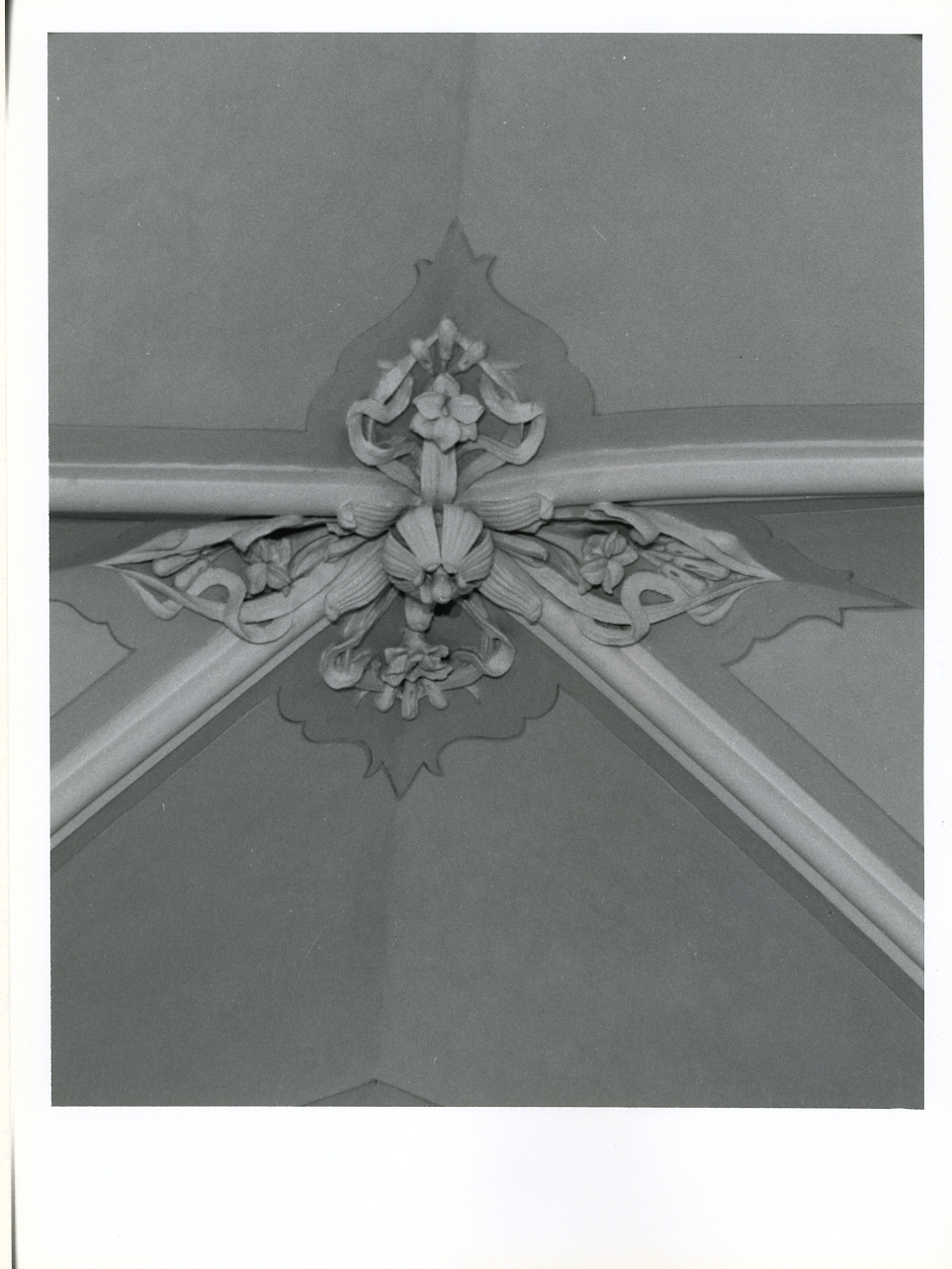 decorazione plastica - bottega campana (inizio sec. XX)