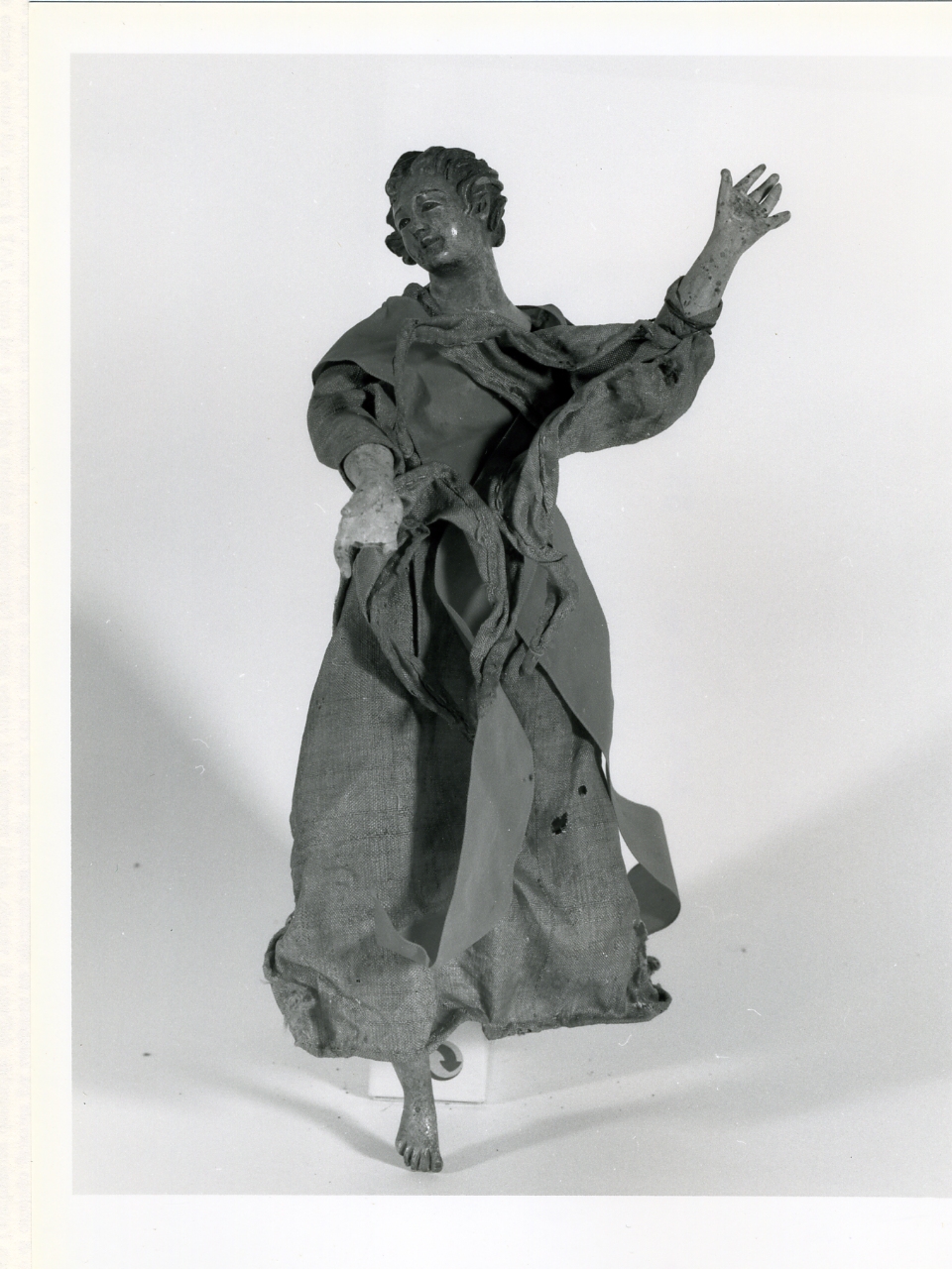 figura femminile (statuetta di presepio) - bottega napoletana (sec. XIX)