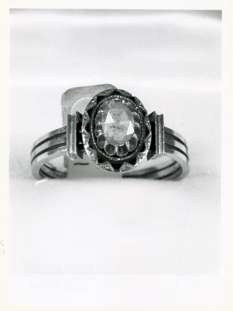 anello - bottega napoletana (inizio sec. XX)