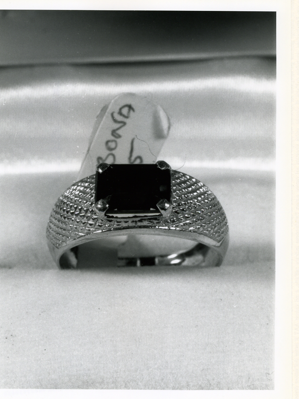 anello - bottega napoletana (inizio sec. XX)