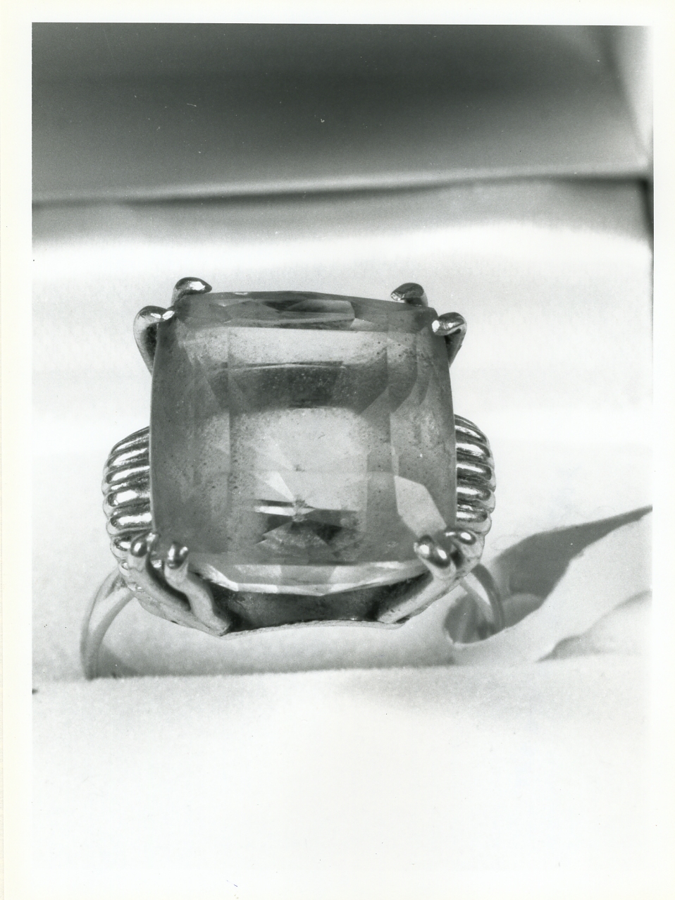 anello - bottega napoletana (inizio sec. XX)