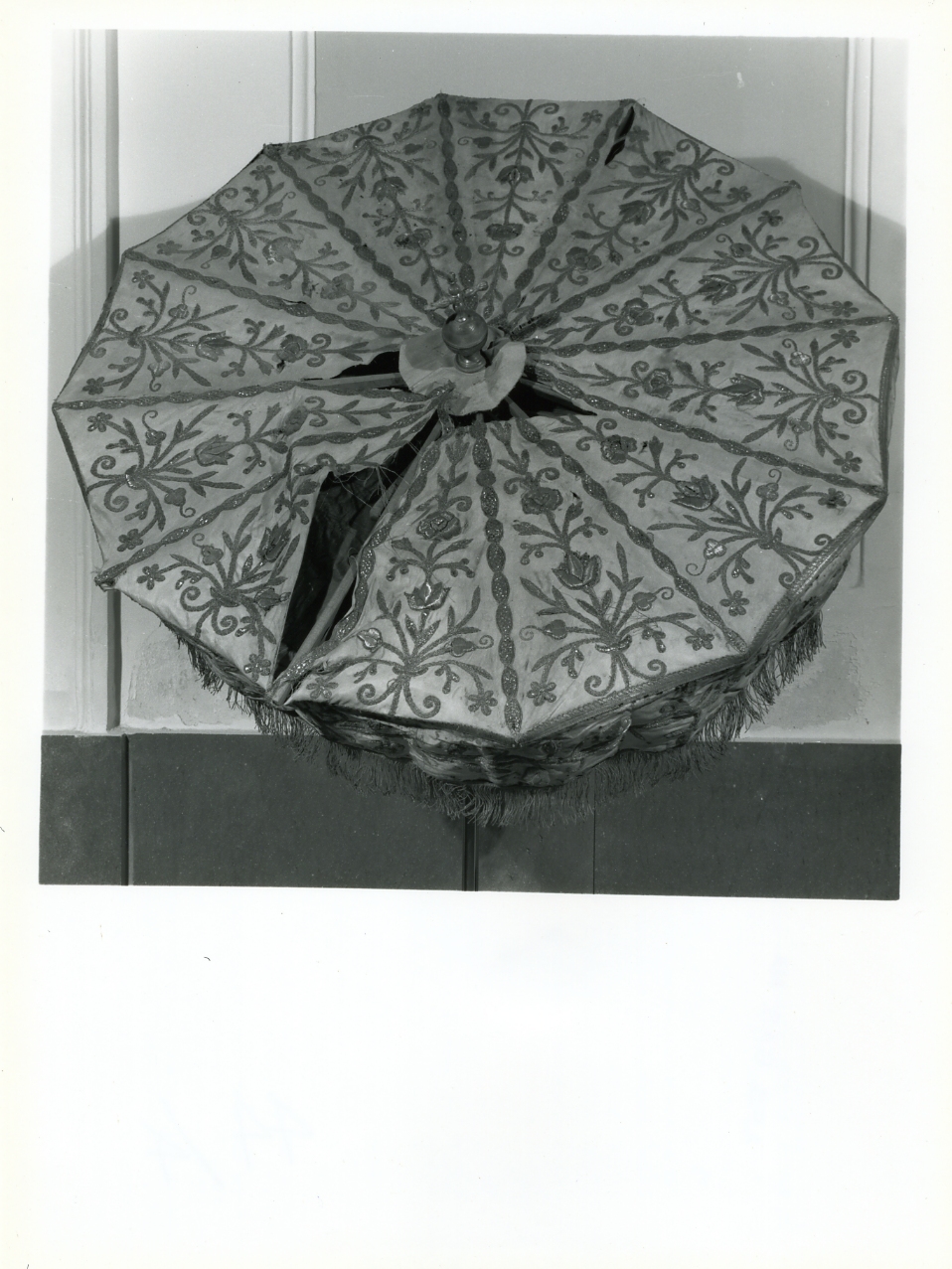 ombrellino processionale - manifattura napoletana (sec. XIX)