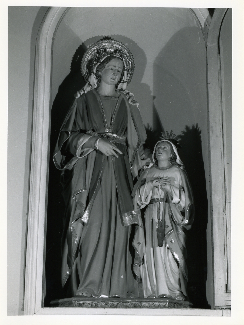Maria Vergine bambina e Sant'Anna (gruppo scultoreo) - bottega campana (primo quarto sec. XX)