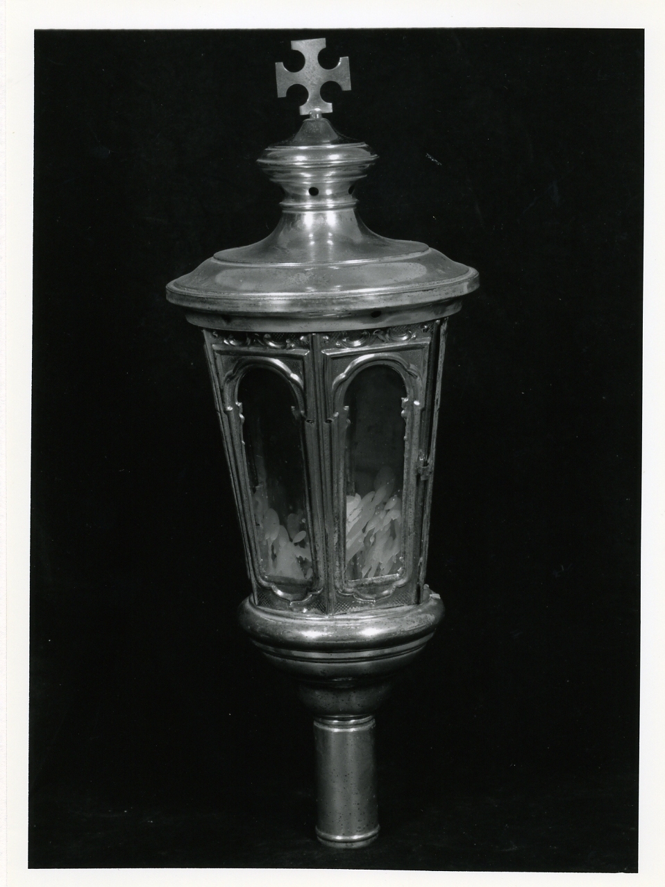 lanterna processionale, serie - bottega campana (fine/inizio secc. XIX/ XX)