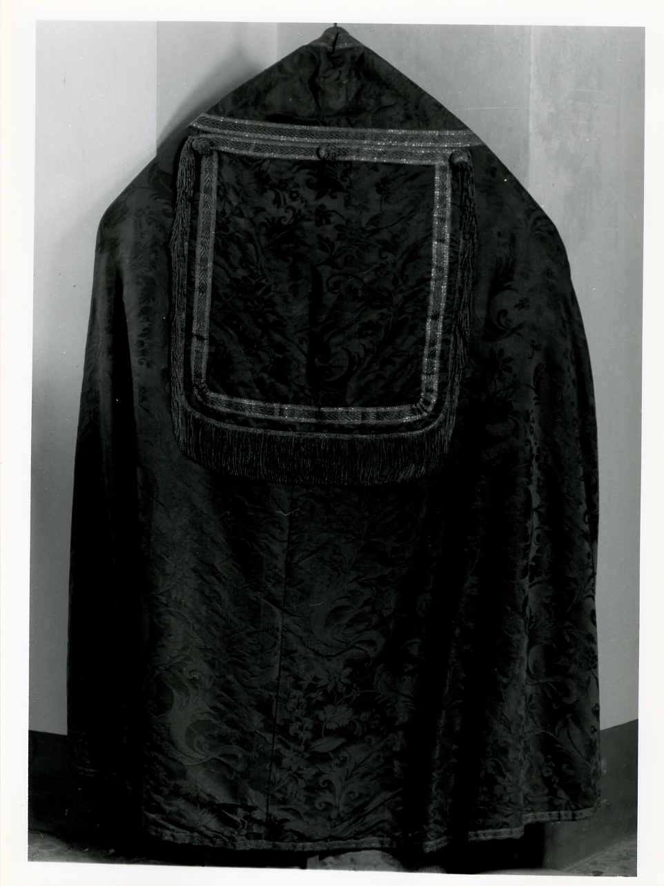 piviale - manifattura napoletana (sec. XIX)