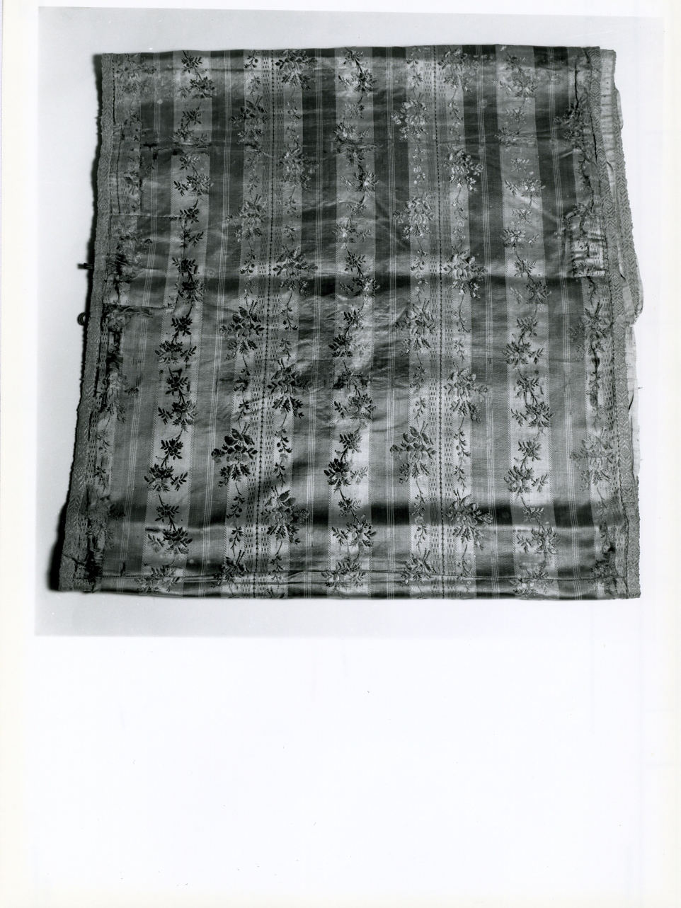 paramento liturgico, insieme - manifattura napoletana (sec. XVIII)