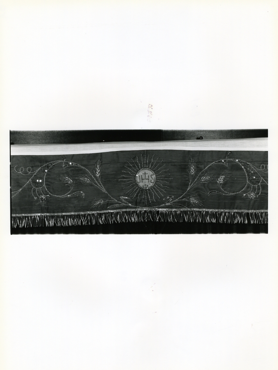 tovaglia d'altare - manifattura napoletana (inizio sec. XX)