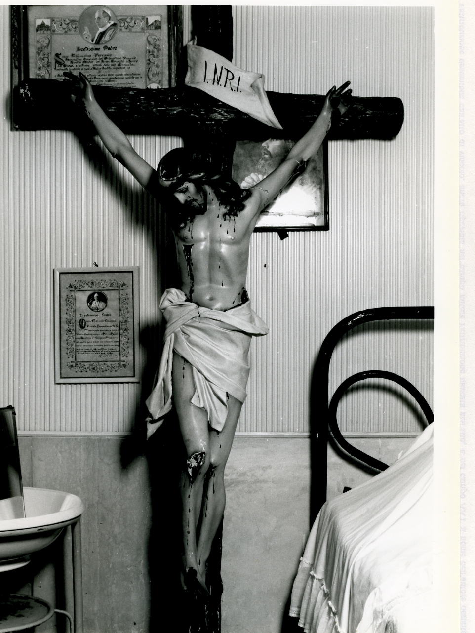 crocifisso - bottega napoletana (secondo quarto sec. XX)