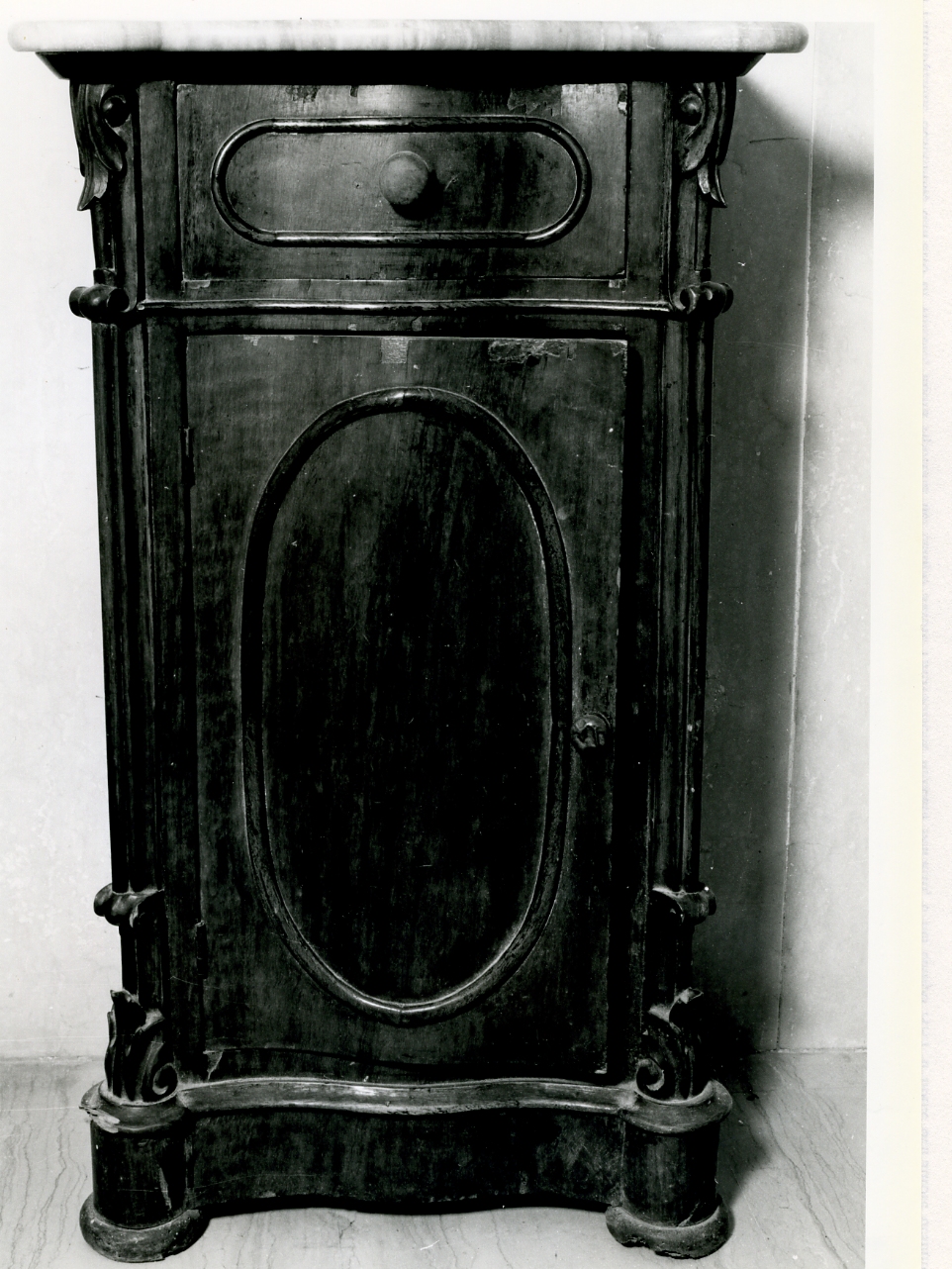 comodino - bottega campana (fine sec. XIX)