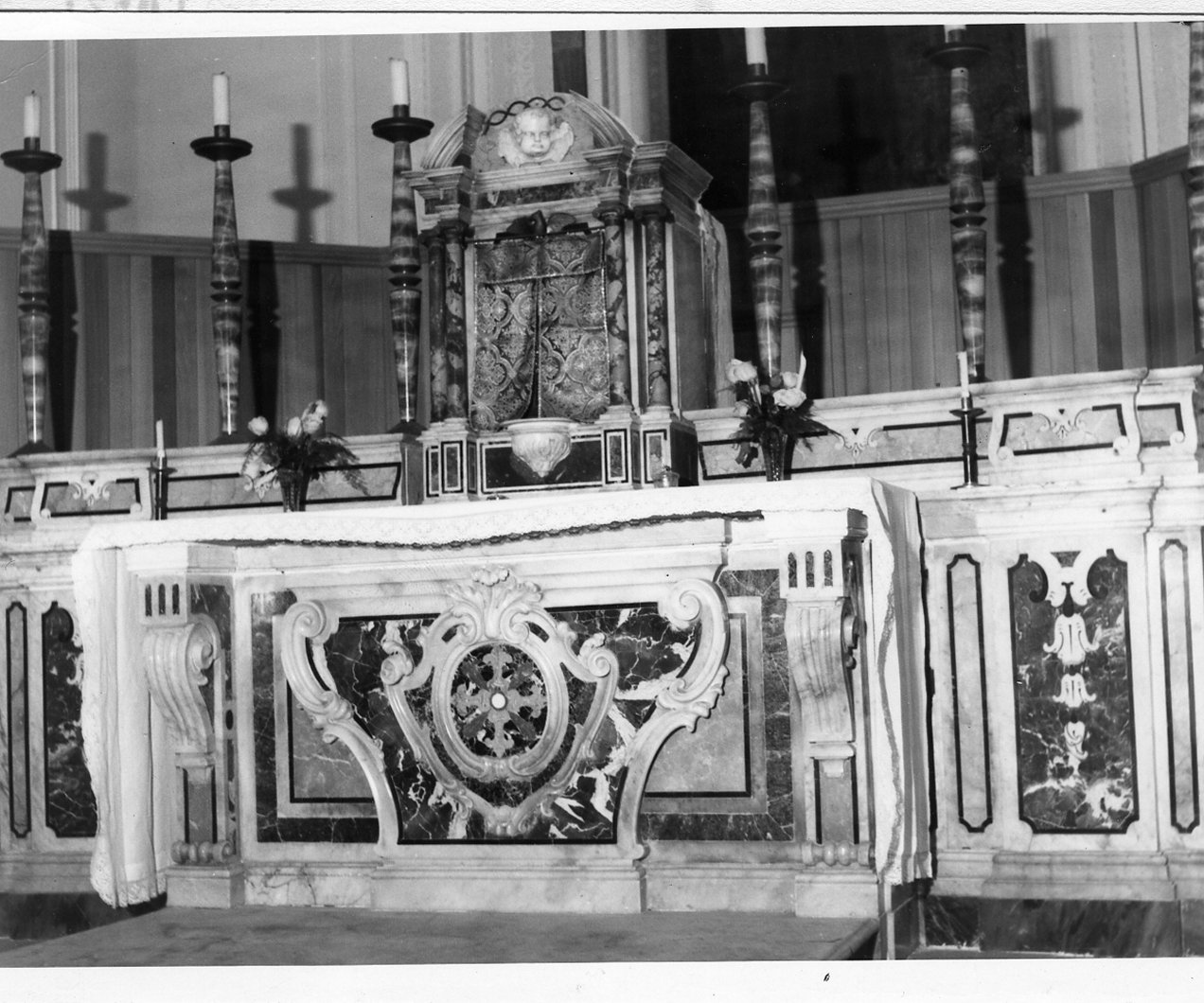 altare maggiore - bottega napoletana (prima metà sec. XIX)