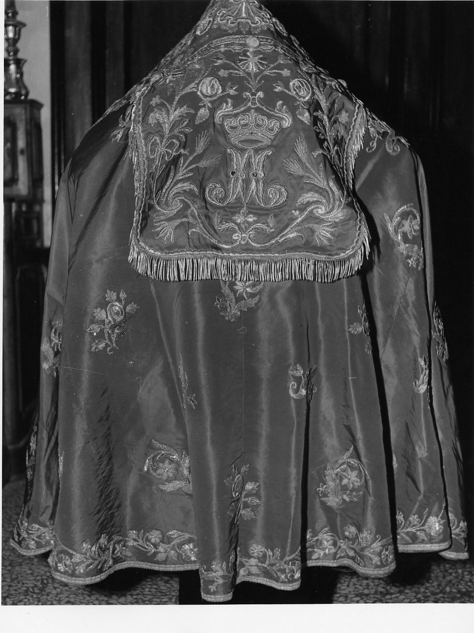 piviale - manifattura napoletana (metà sec. XIX)