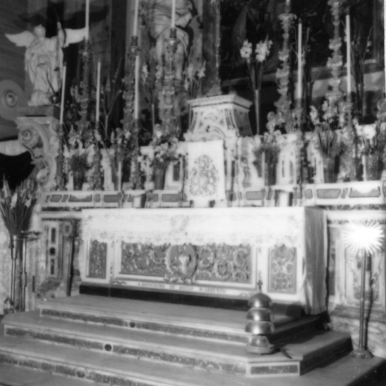 altare maggiore - bottega napoletana (prima metà sec. XVIII)