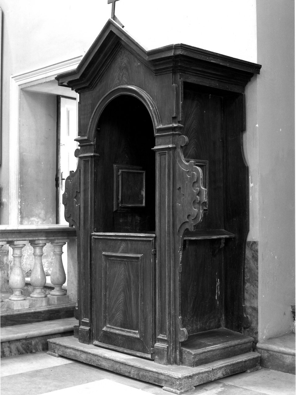 confessionale - bottega napoletana (prima metà sec. XX)