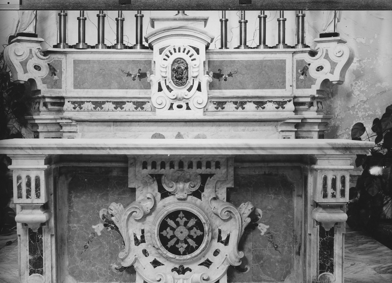 altare maggiore - bottega campana (fine/inizio secc. XVIII/ XIX)