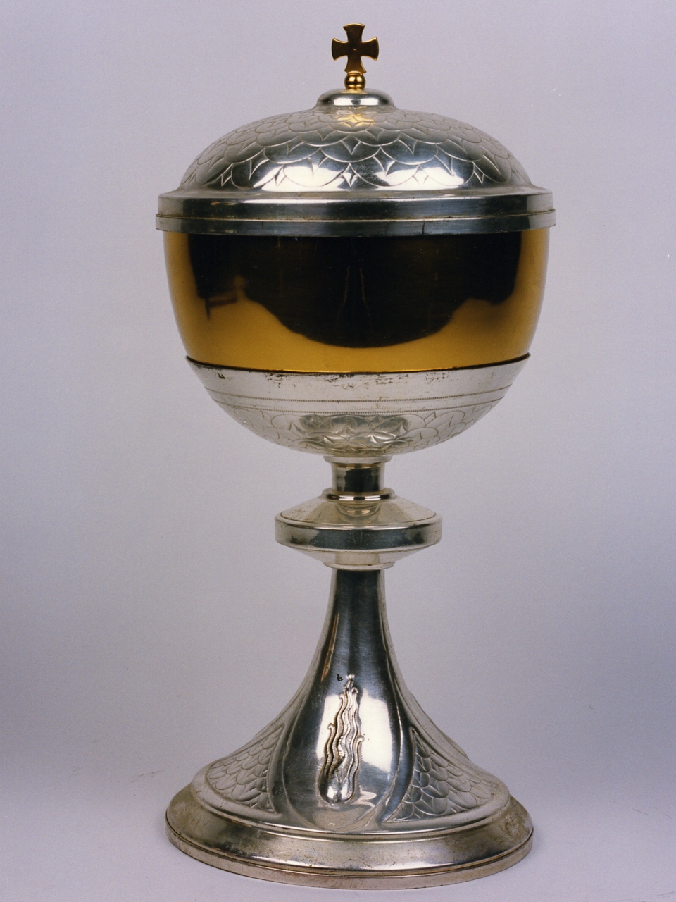 pisside - bottega napoletana (prima metà sec. XX)