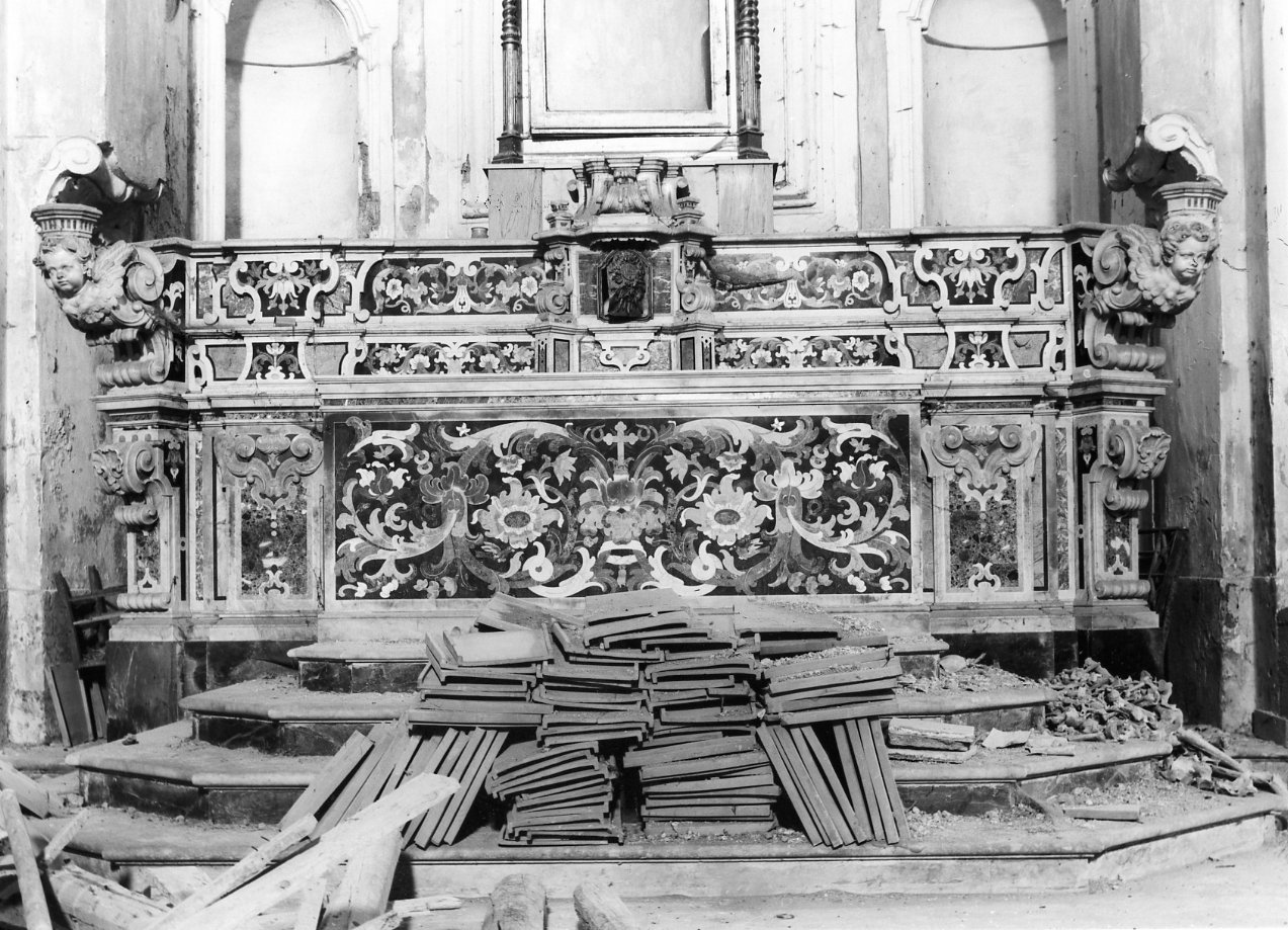 altare maggiore - bottega napoletana (seconda metà sec. XVII)