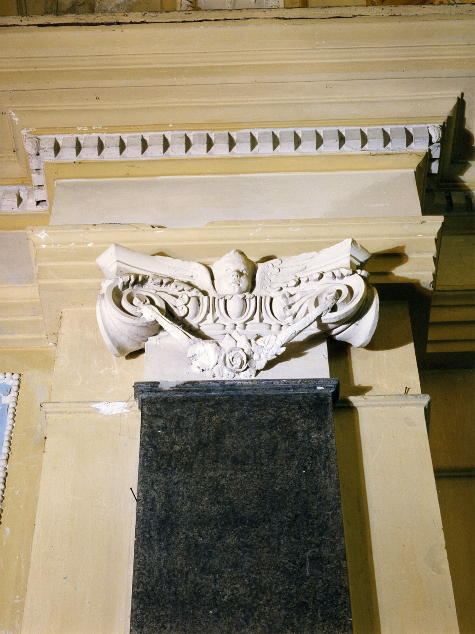 capitello, serie - bottega napoletana (seconda metà sec. XIX)