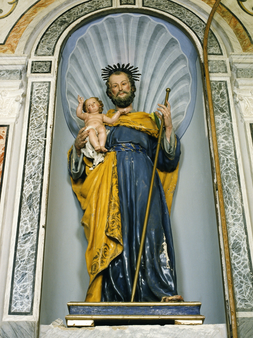 San Giuseppe e Gesù Bambino (statua) - bottega Italia meridionale (fine/inizio secc. XIX/ XX)