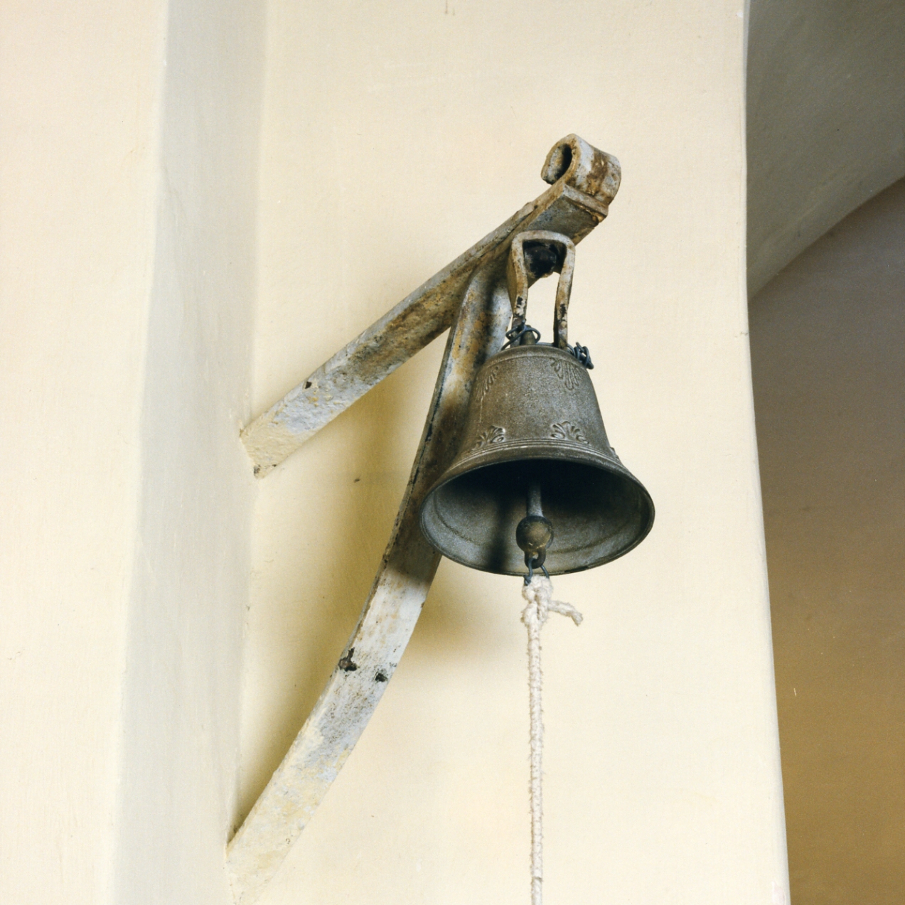 campanella - bottega campana (secondo quarto sec. XX)