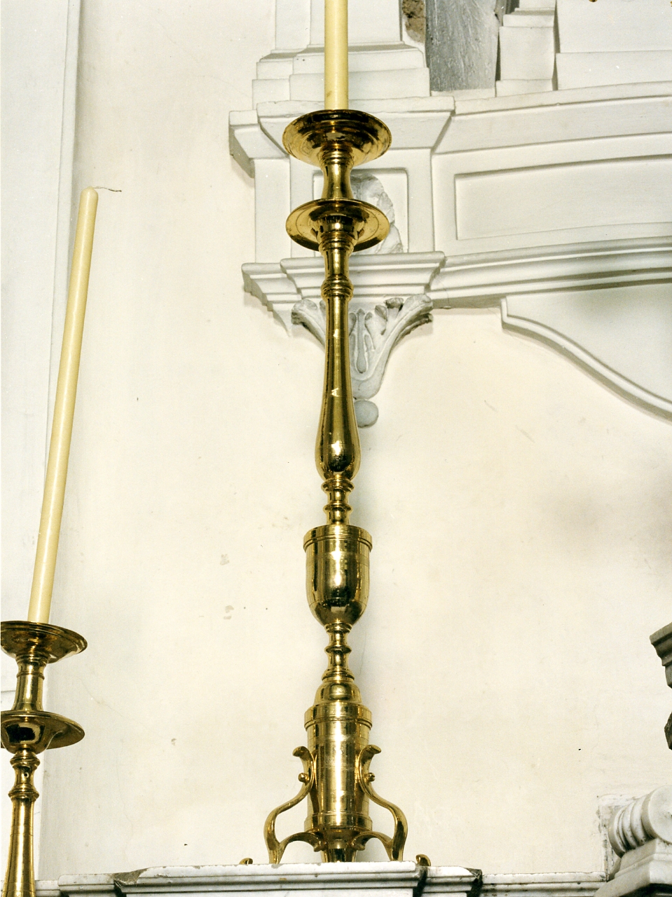 candelabro, serie - bottega napoletana (prima metà sec. XX)