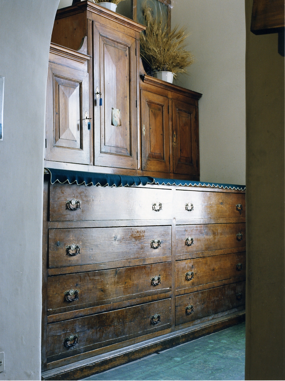 armadio da sacrestia - bottega napoletana (fine/inizio secc. XIX/ XX)