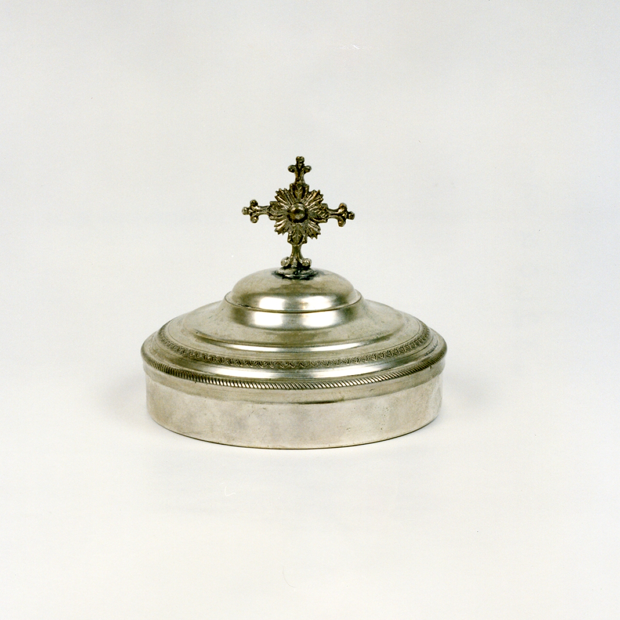 scatola per ostie - bottega napoletana (prima metà sec. XX)