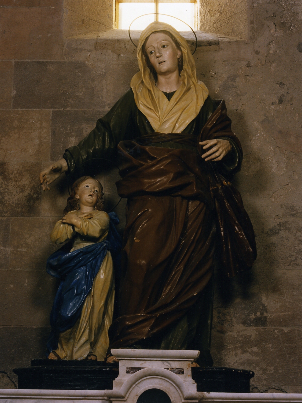Maria Vergine bambina e Sant'Anna (gruppo scultoreo) di Colombo Giacomo (attribuito) (fine sec. XVII)