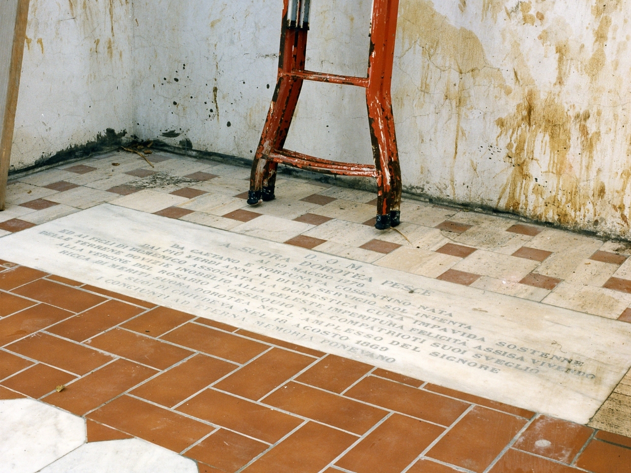 lapide tombale - bottega napoletana (sec. XIX)