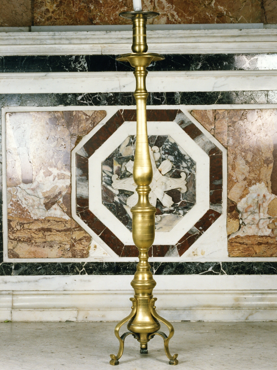 candeliere d'altare, serie - bottega campana (fine sec. XIX)