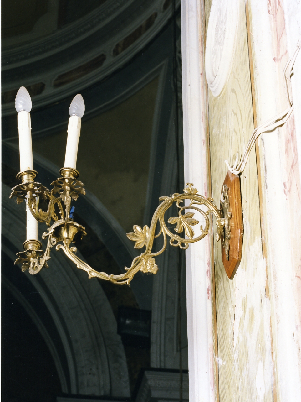 candeliere da parete, serie - bottega napoletana (primo quarto sec. XX)