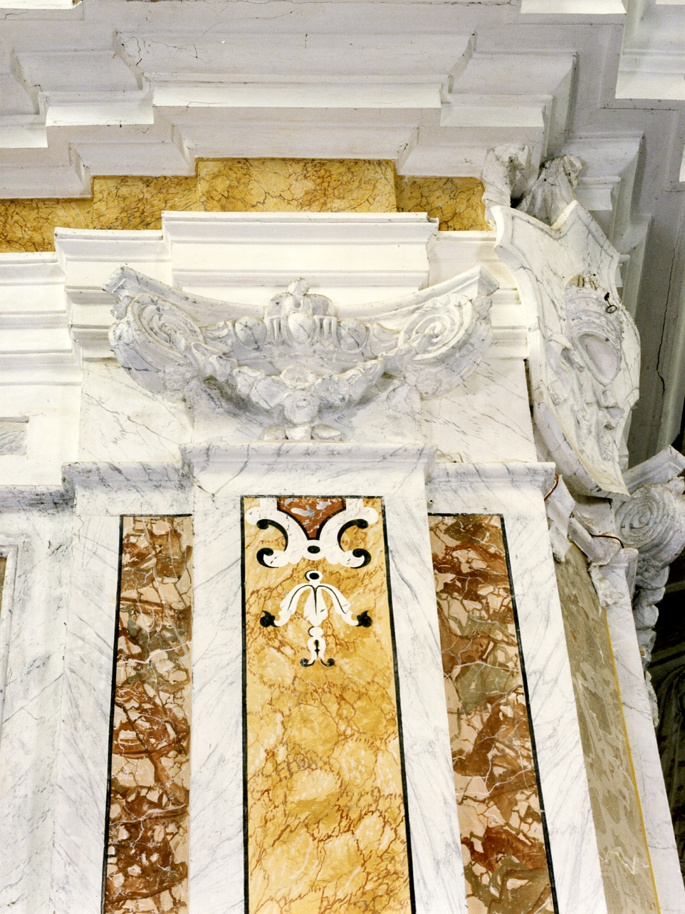 capitello composito, serie - bottega napoletana (primo quarto sec. XIX)