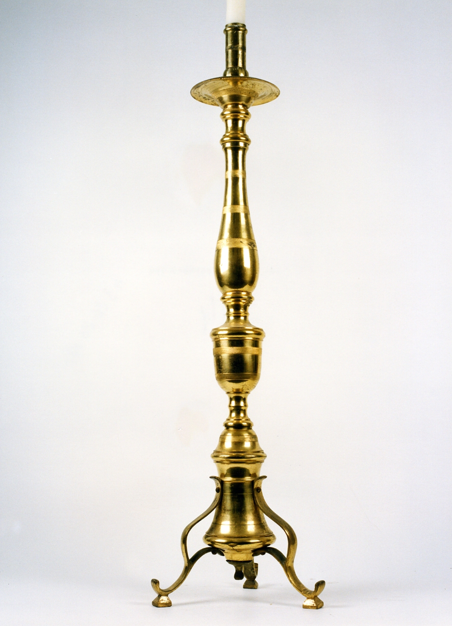 candelabro, serie - bottega napoletana (prima metà sec. XX)