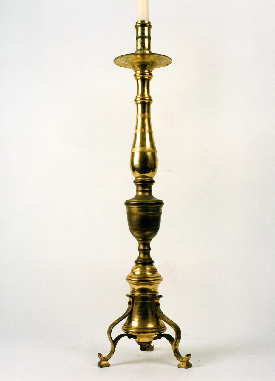candelabro, serie - bottega napoletana (prima metà sec. XX)