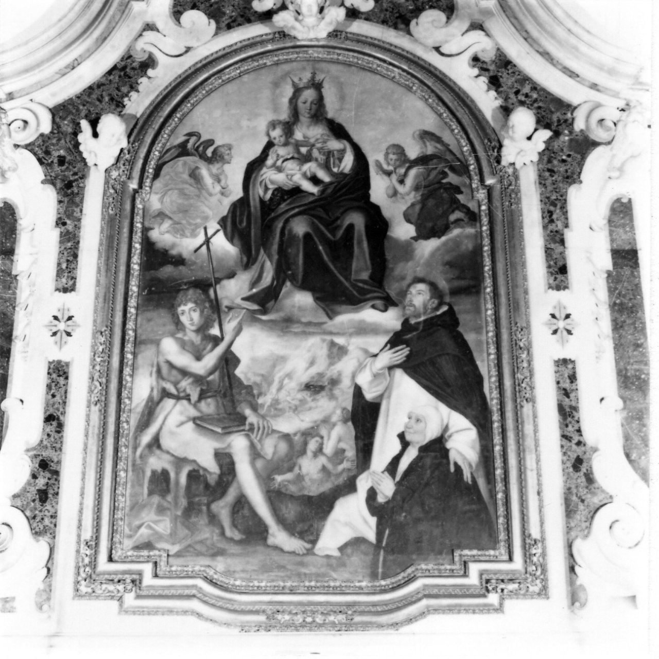Madonna con personaggi che implorano il suo aiuto (dipinto) di Buono Silvestro (sec. XVI)