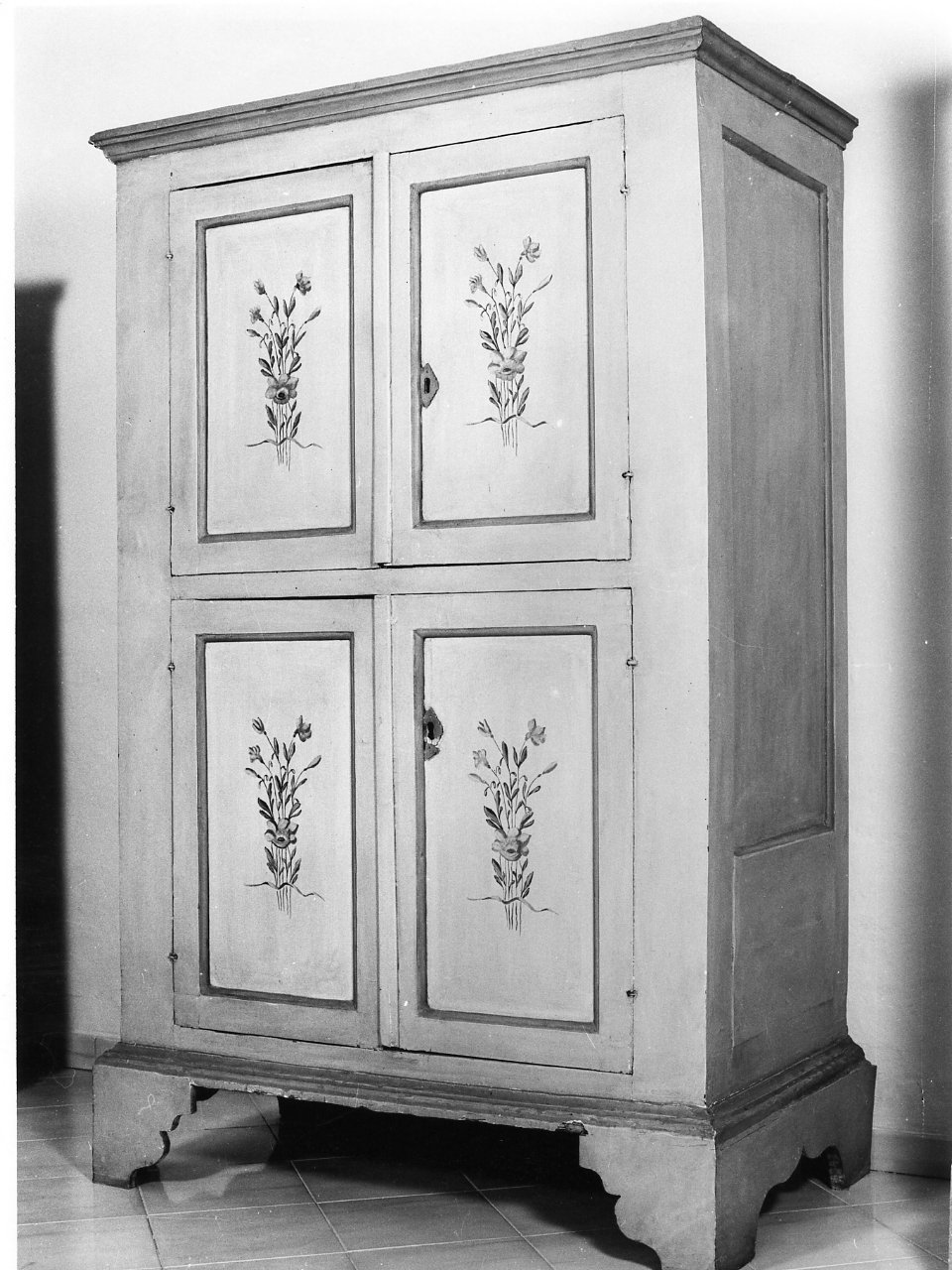 armadio - bottega napoletana (fine/inizio secc. XIX/ XX)
