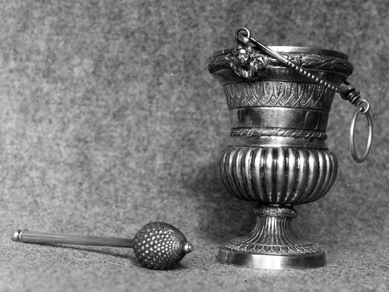 secchiello per l'acqua benedetta - bottega napoletana (fine sec. XVIII)