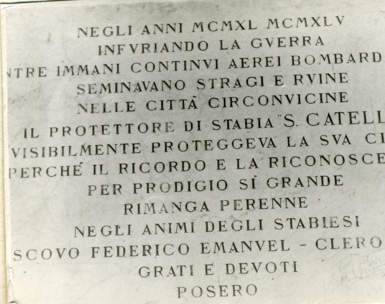 lapide commemorativa - bottega napoletana (sec. XX)