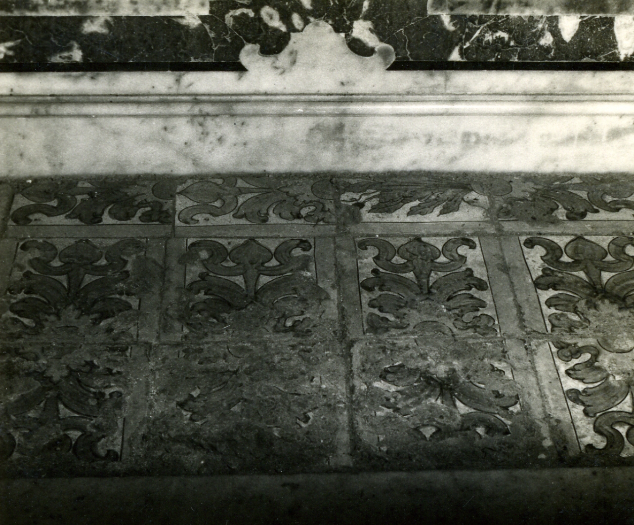 pavimento a mattonelle, frammento - bottega napoletana (sec. XVIII)