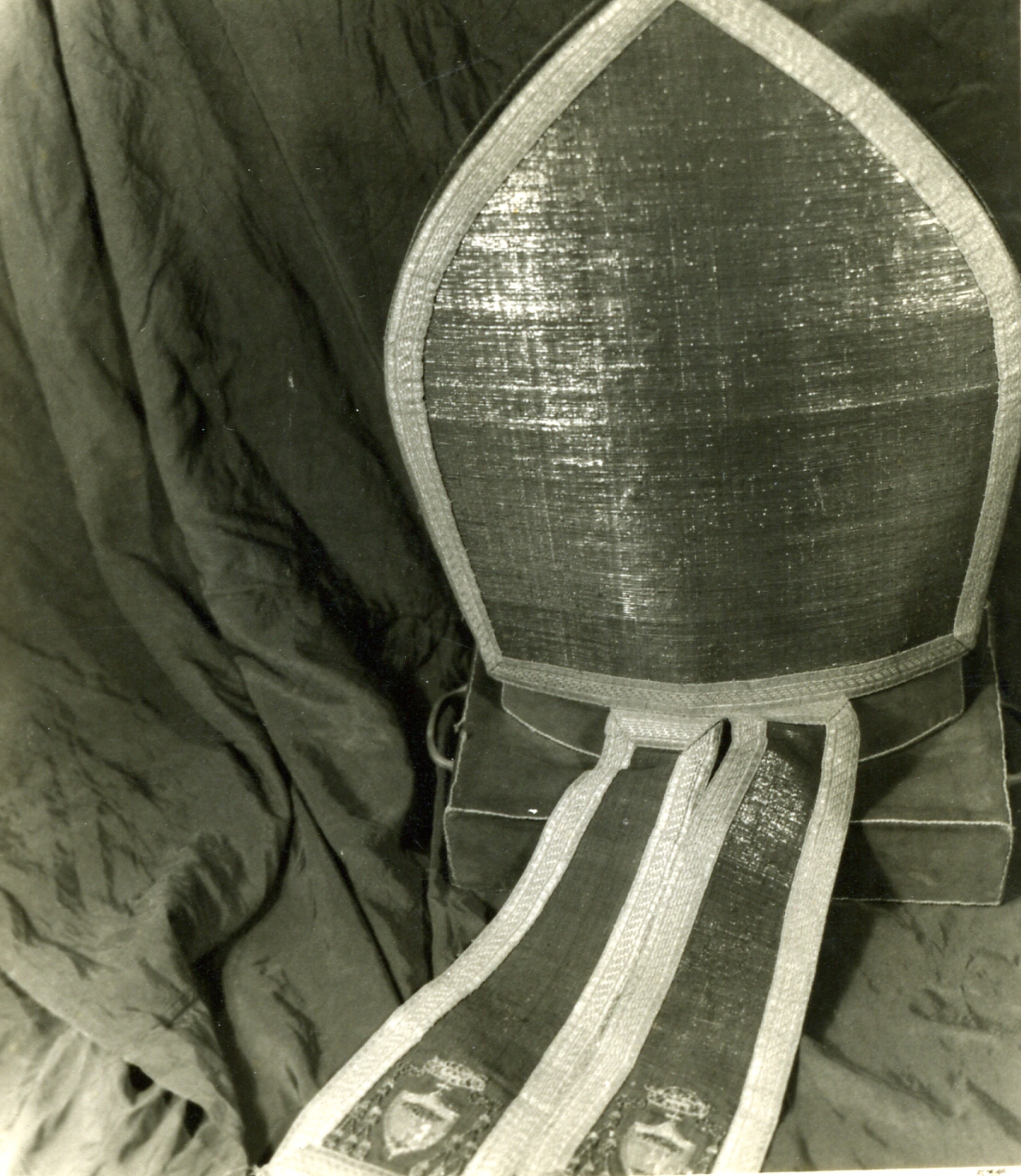 mitria - manifattura napoletana (sec. XIX)