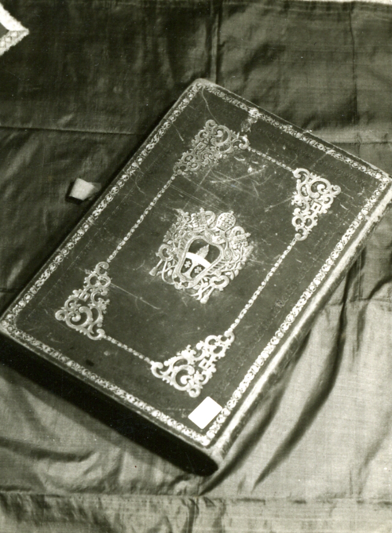 pontificale di Salviucci (sec. XIX)