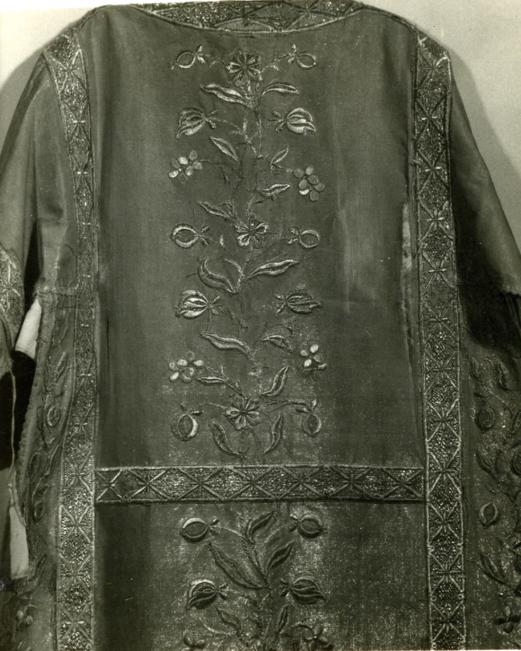 paramento liturgico - in terzo, insieme - manifattura napoletana (fine/inizio secc. XVIII/ XIX)