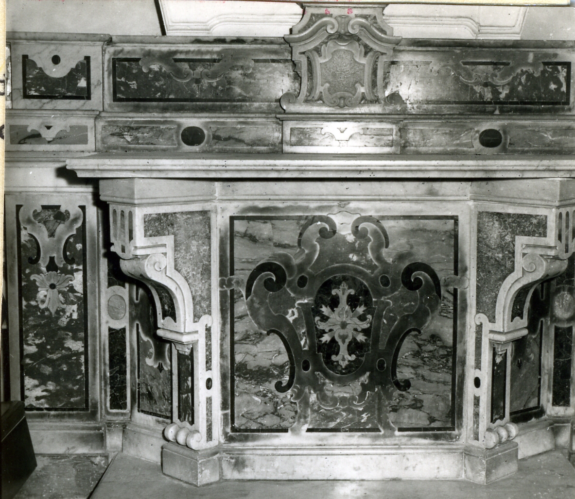 altare - bottega napoletana (sec. XVIII)