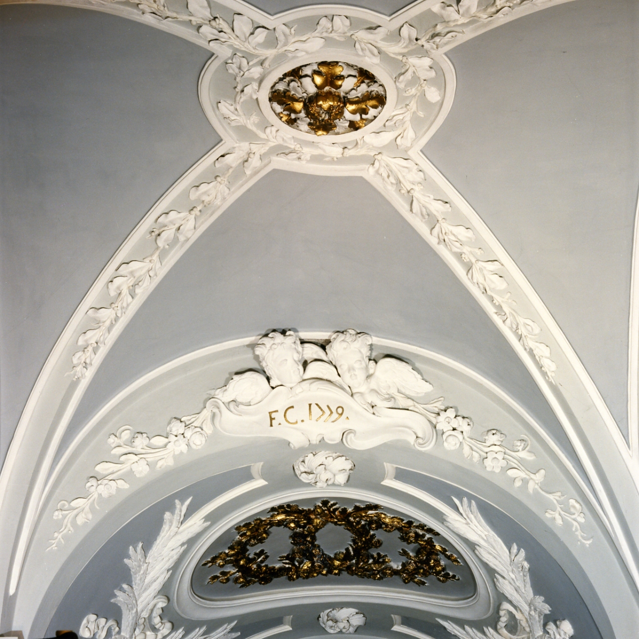 decorazione plastica - bottega napoletana (sec. XVIII)
