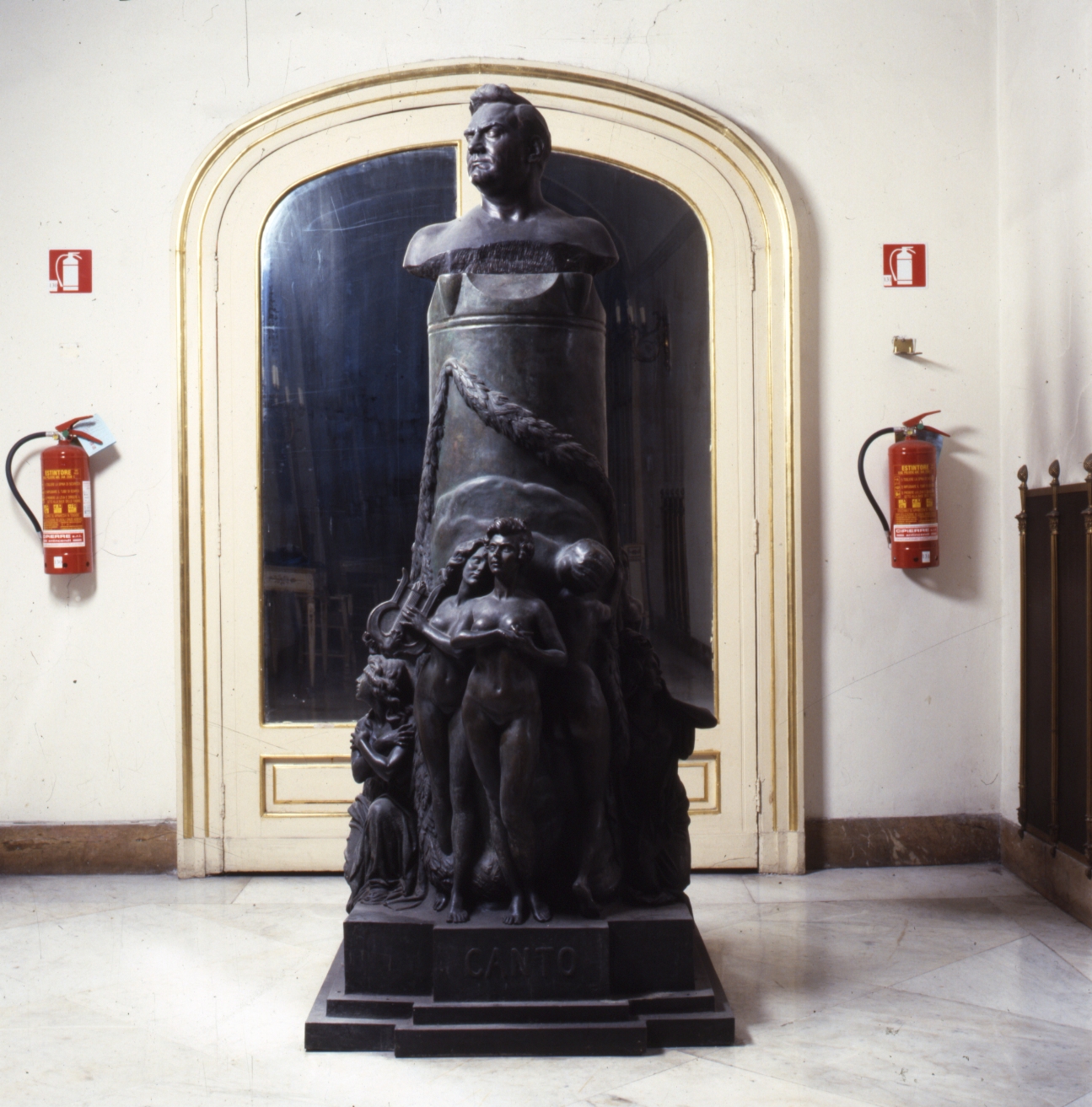 busto ritratto di Enrico Caruso (busto) - bottega napoletana (prima metà sec. XX)