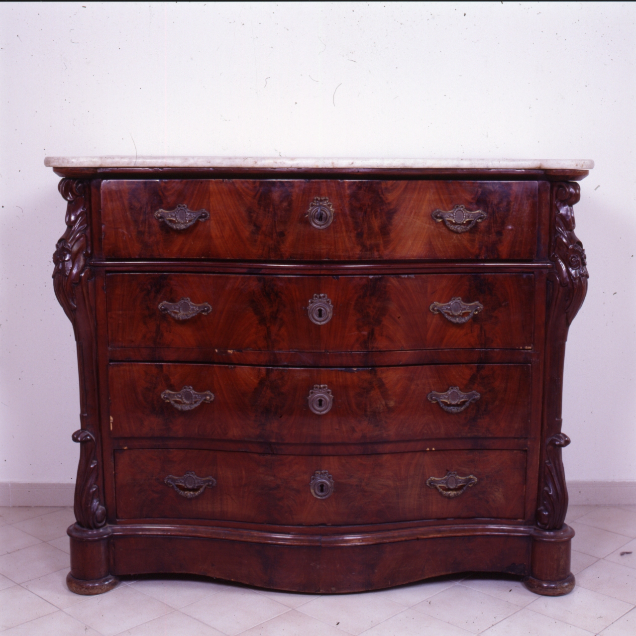 COMMODE - MANIFATTURA NAPOLETANA (Seconda metà SEC. XIX)