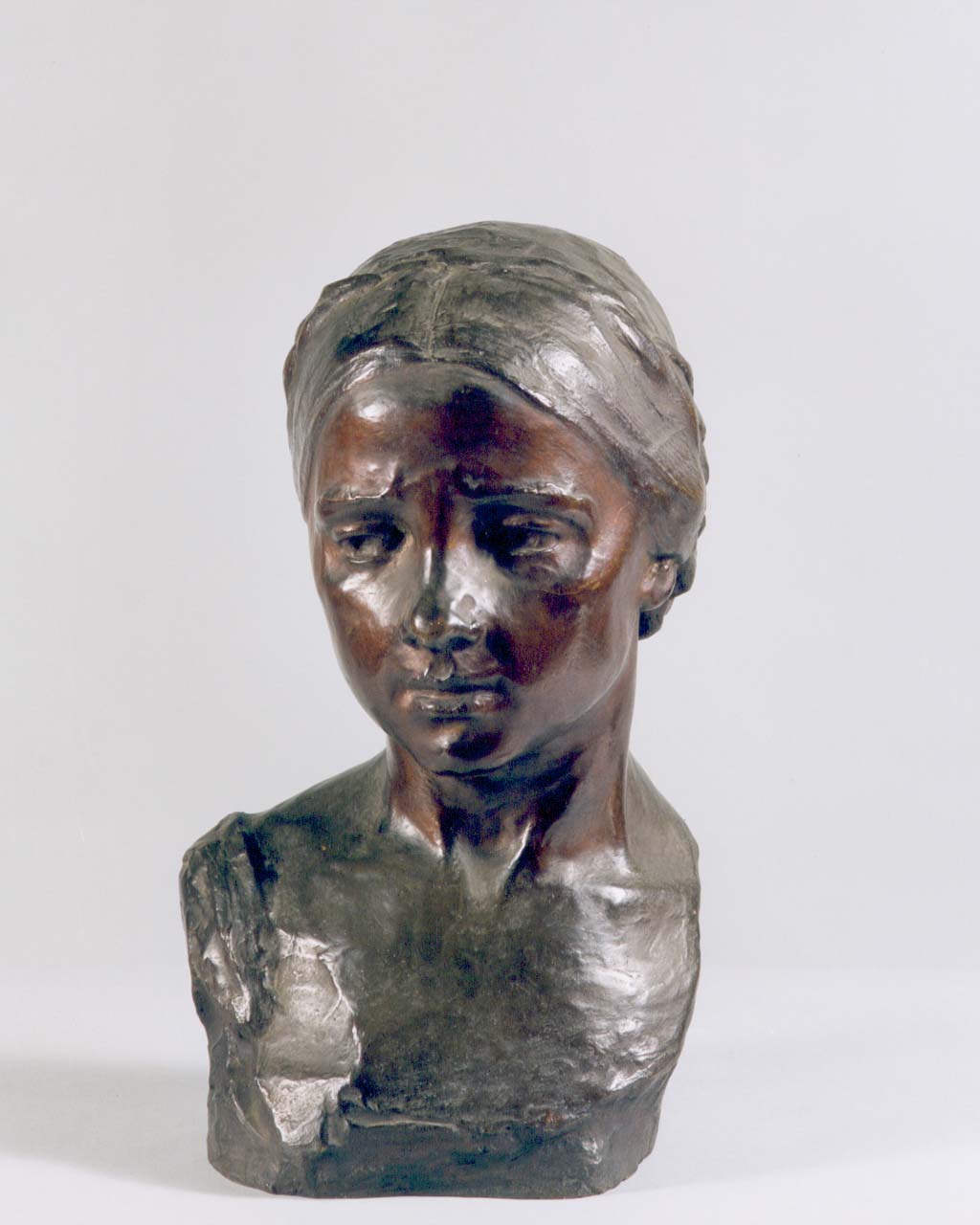 testa di fanciulla (scultura) di Tizzano Giovanni (secondo quarto sec. XX)