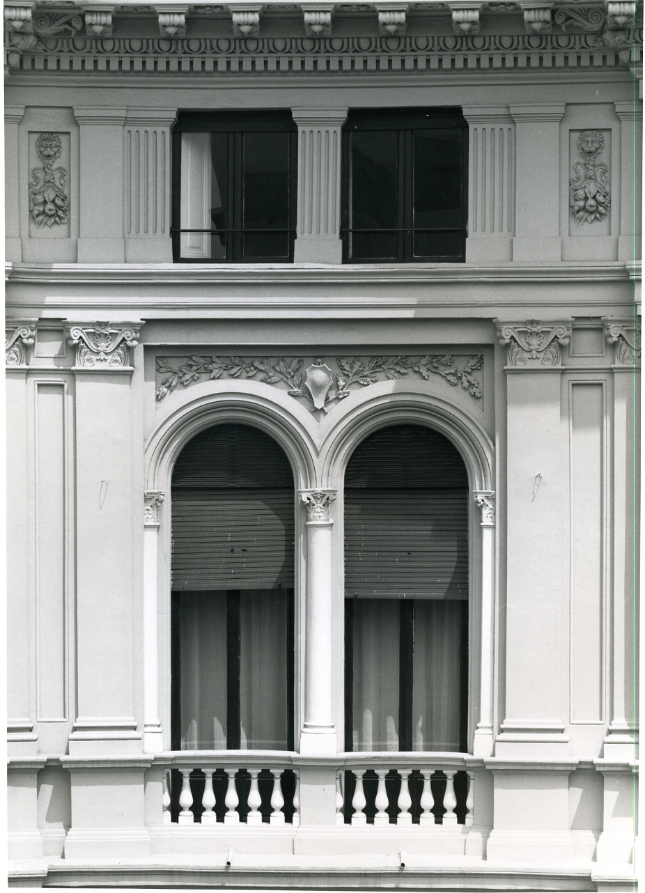 decorazione plastica - bottega napoletana (seconda metà sec. XIX)