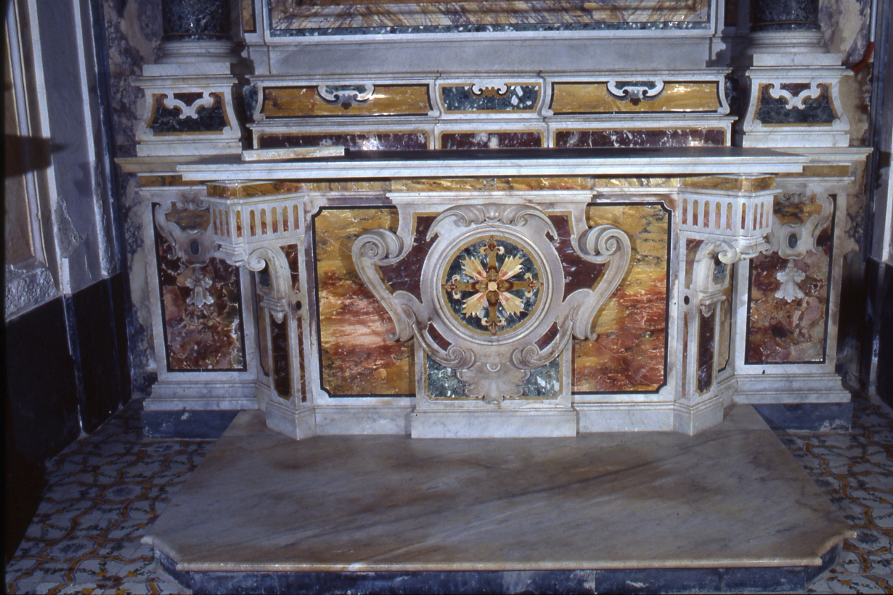 ALTARE, INSIEME - manifattura napoletana (FINE SEC. XVII)