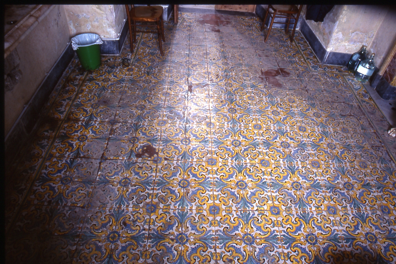 PAVIMENTO - manifattura napoletana (Metà SEC. XVIII)