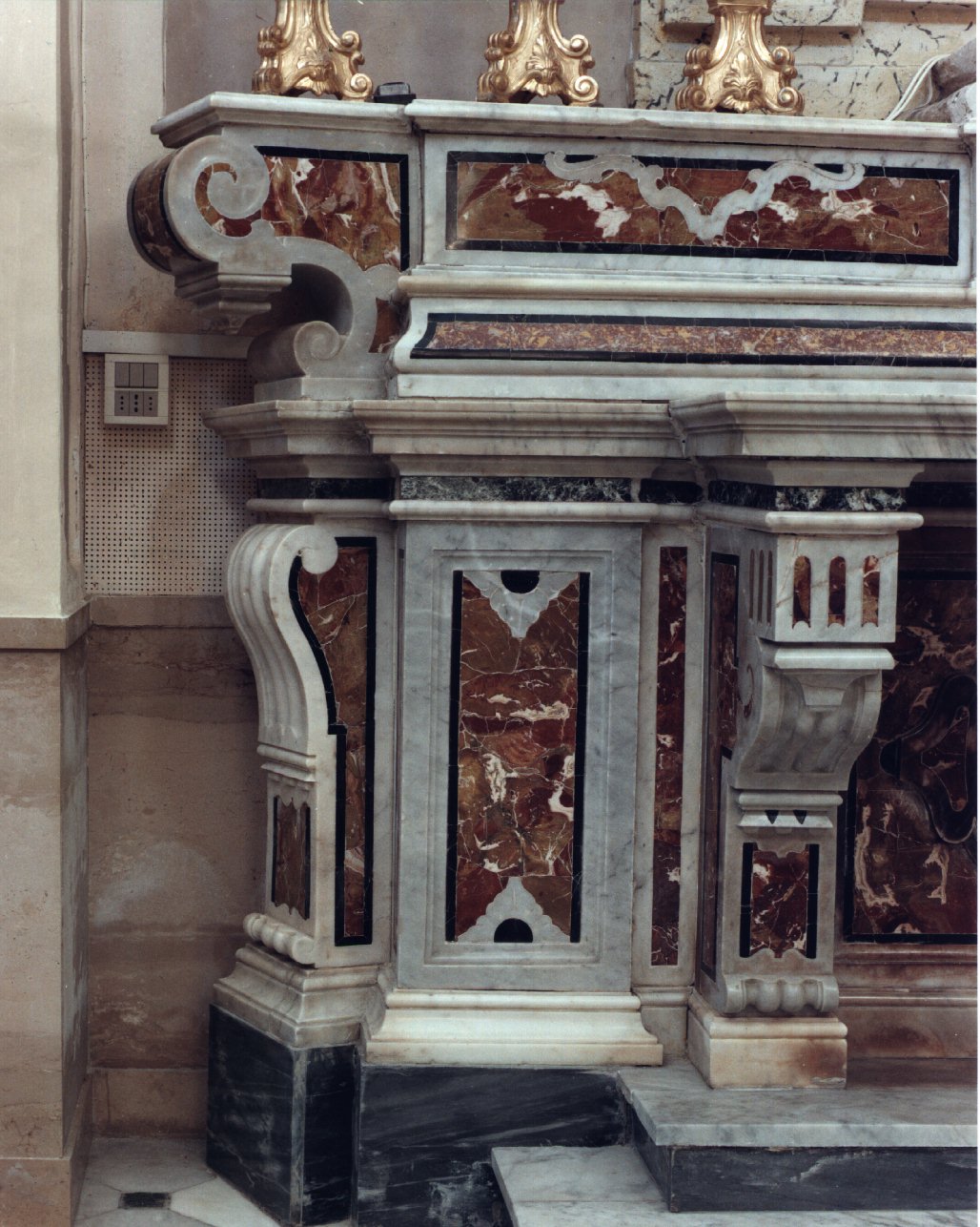 mensola, elemento d'insieme di Troccola Domenico Antonio (sec. XVIII)